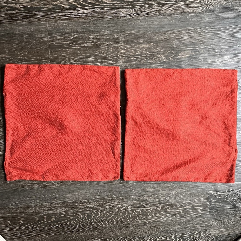 Set Of 2 Pottery Barn Red Rust Linen Cushion Covers‎ 18" Button Boho Farmhouse - Picture 2 of 10